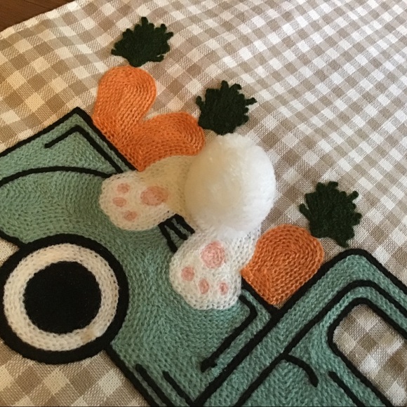 Table runner.  NWOT - Picture 3 of 5